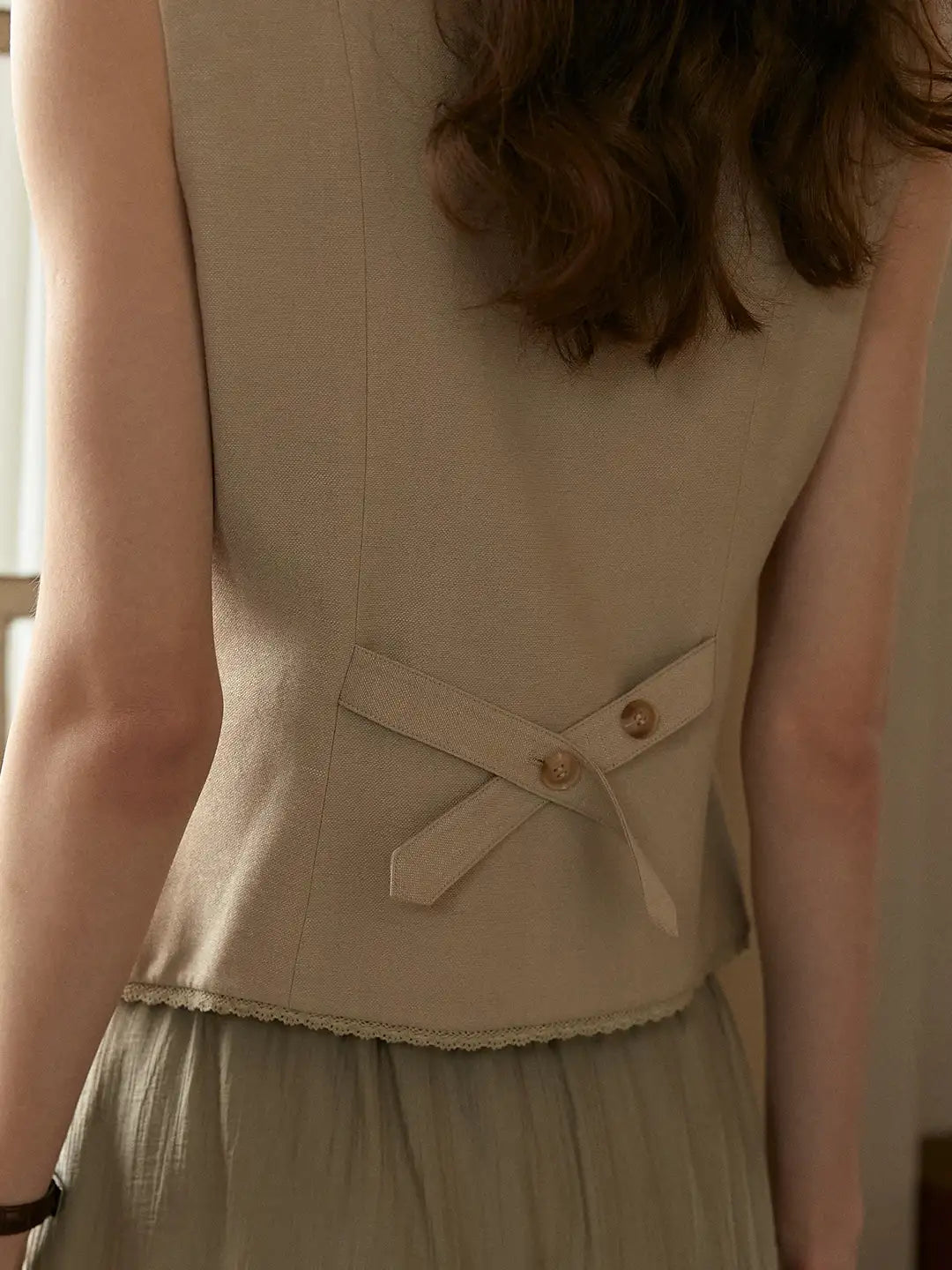 Dana V-Neck Linen Vest