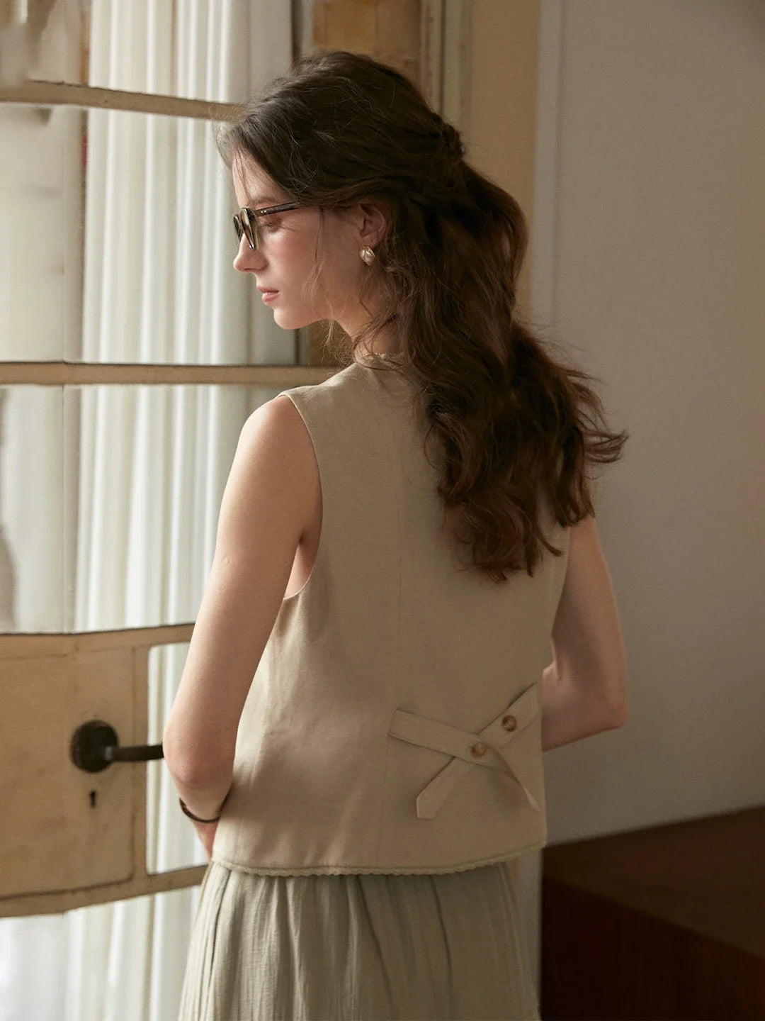 Dana V-Neck Linen Vest