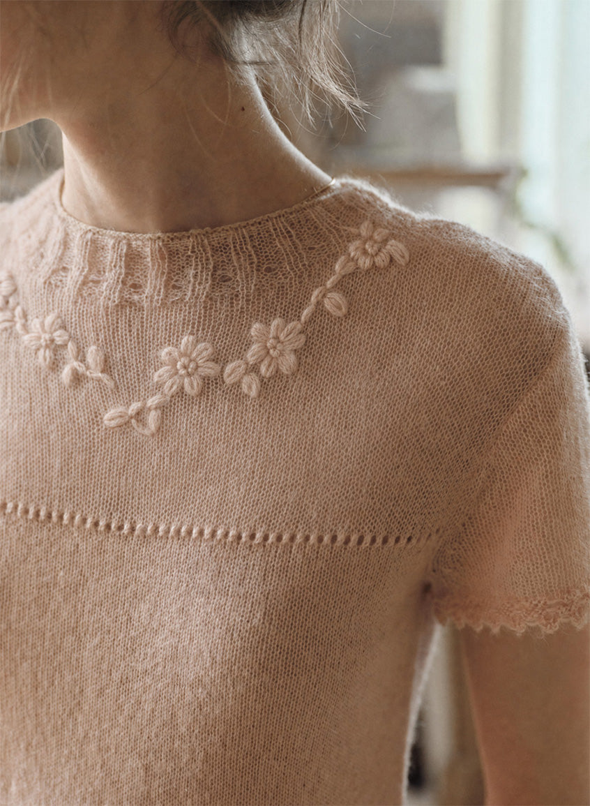 Ellianna Round Neck Lace Embroidery Knitwear