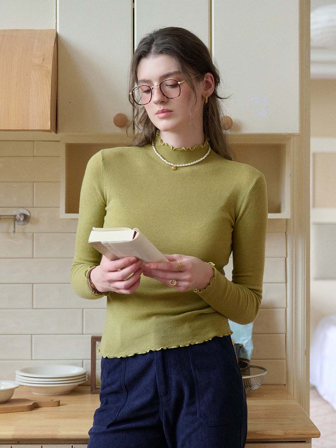 Amanda Ruffle Collar 100% Wool Top