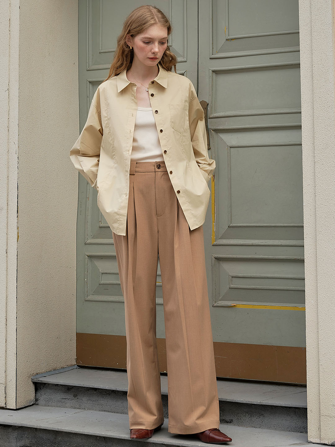 【Final Sale】Cynthia Classic LOGO Embroidered Slit Cotton Light Yellow Shirt