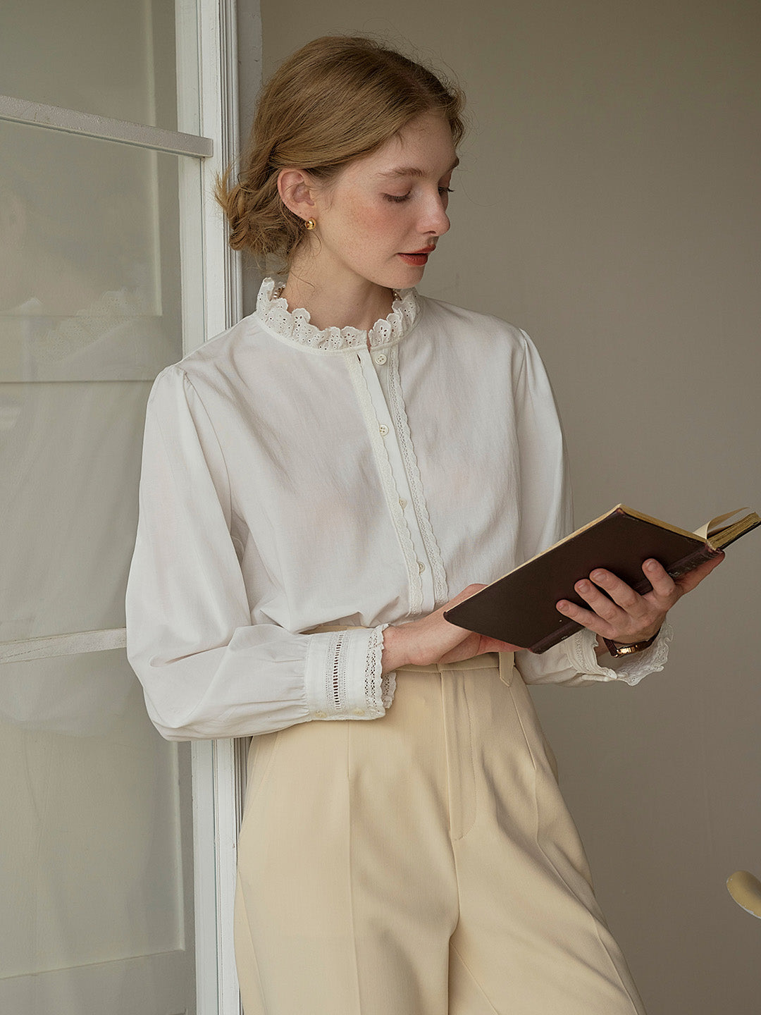 Yamileth Retro Mock Collar Lace Trimmed Paneled Blouse