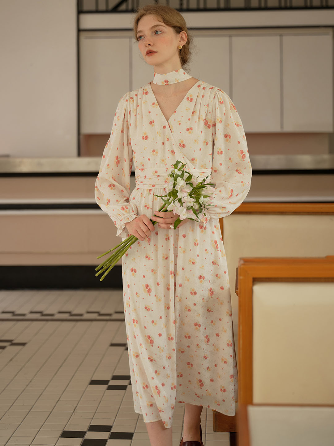 Nyomi Sweet V Neck Floral Print Lace Sleeve Dress