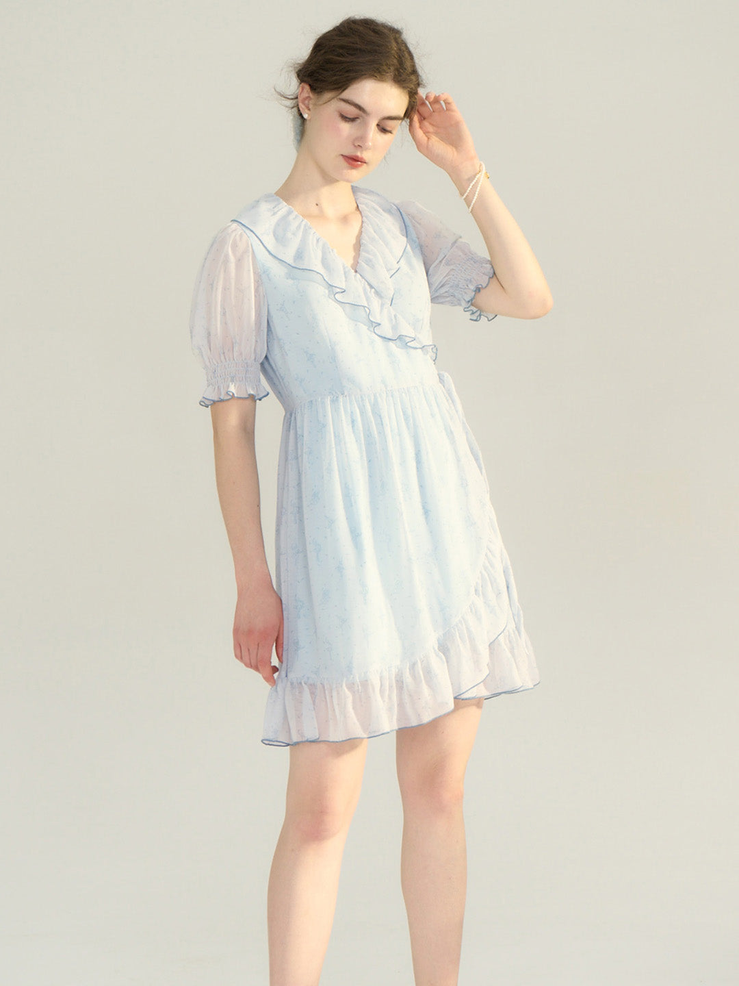 【Final Sale】Amaris Original Ballet Girl Print V Neck Puff Sleeve Dress