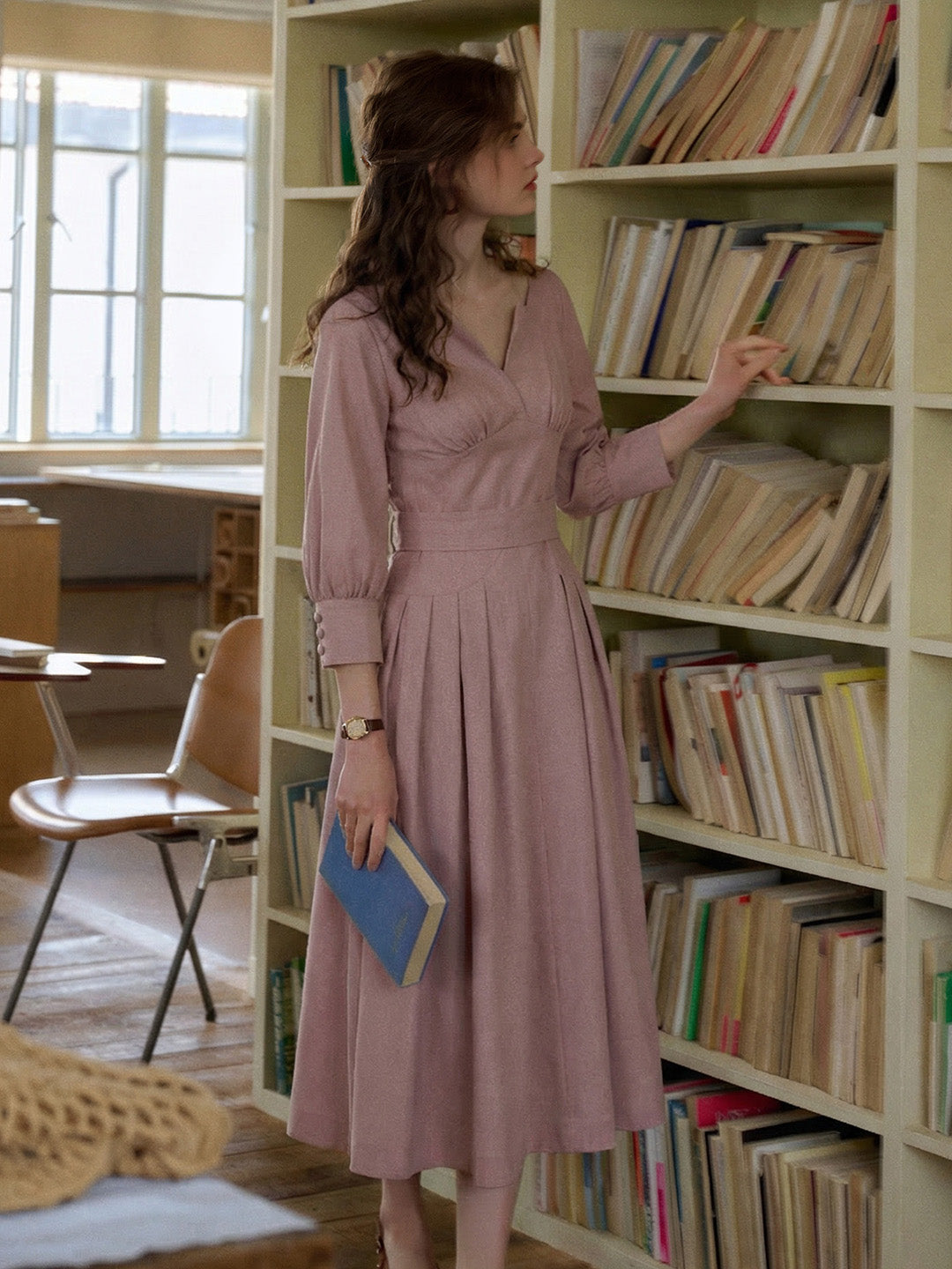 Katelyn Simple V-Neck Dress