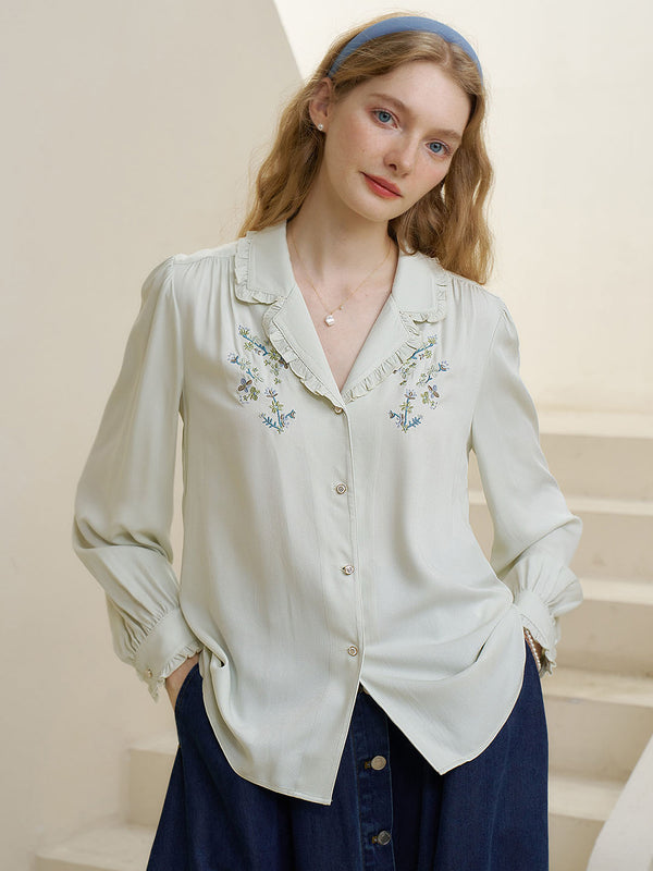 Convallaria Floral Embroidered Light Green Puff Top