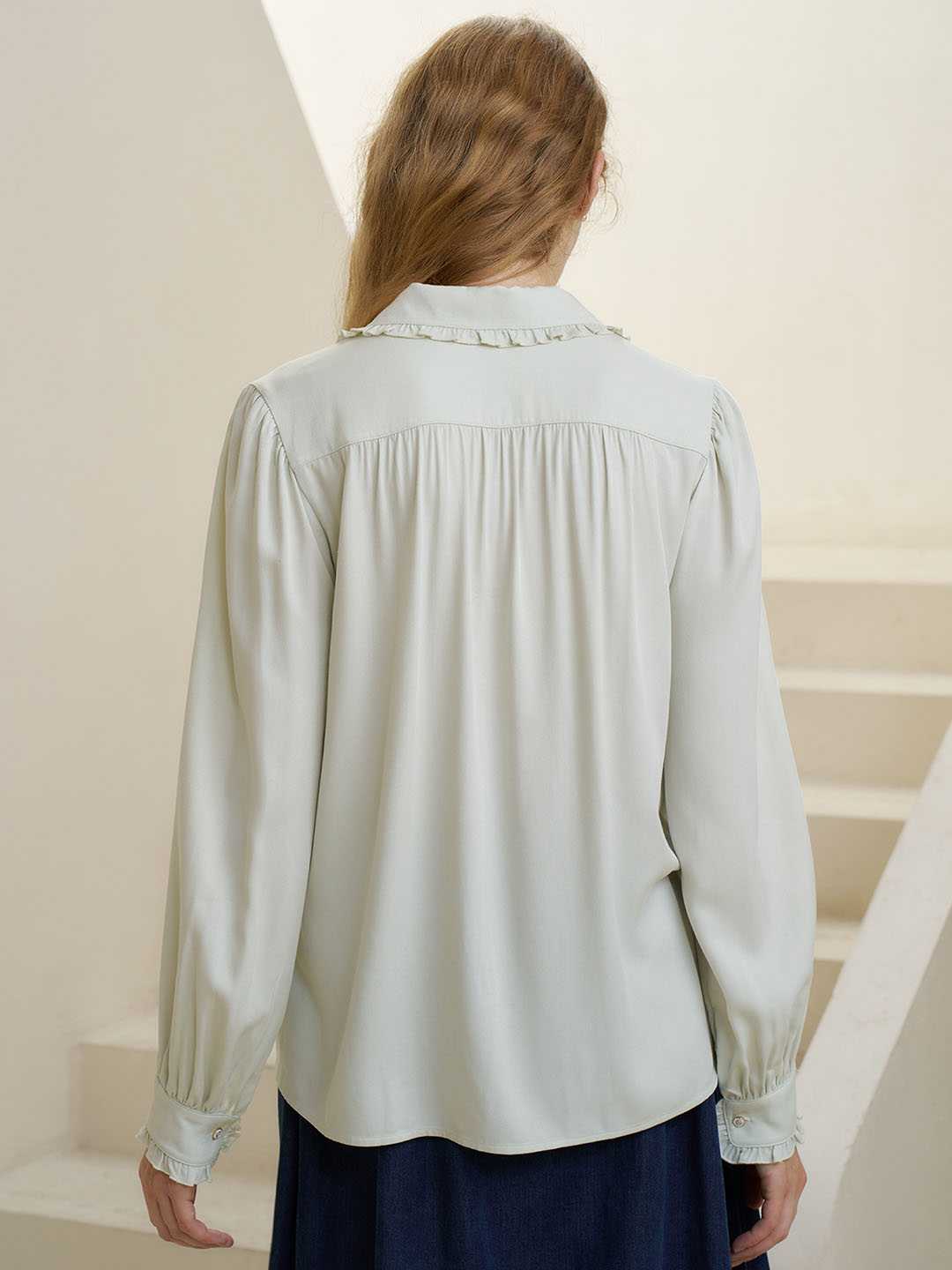 【Final Sale】Convallaria Floral Embroidered White Puff Top