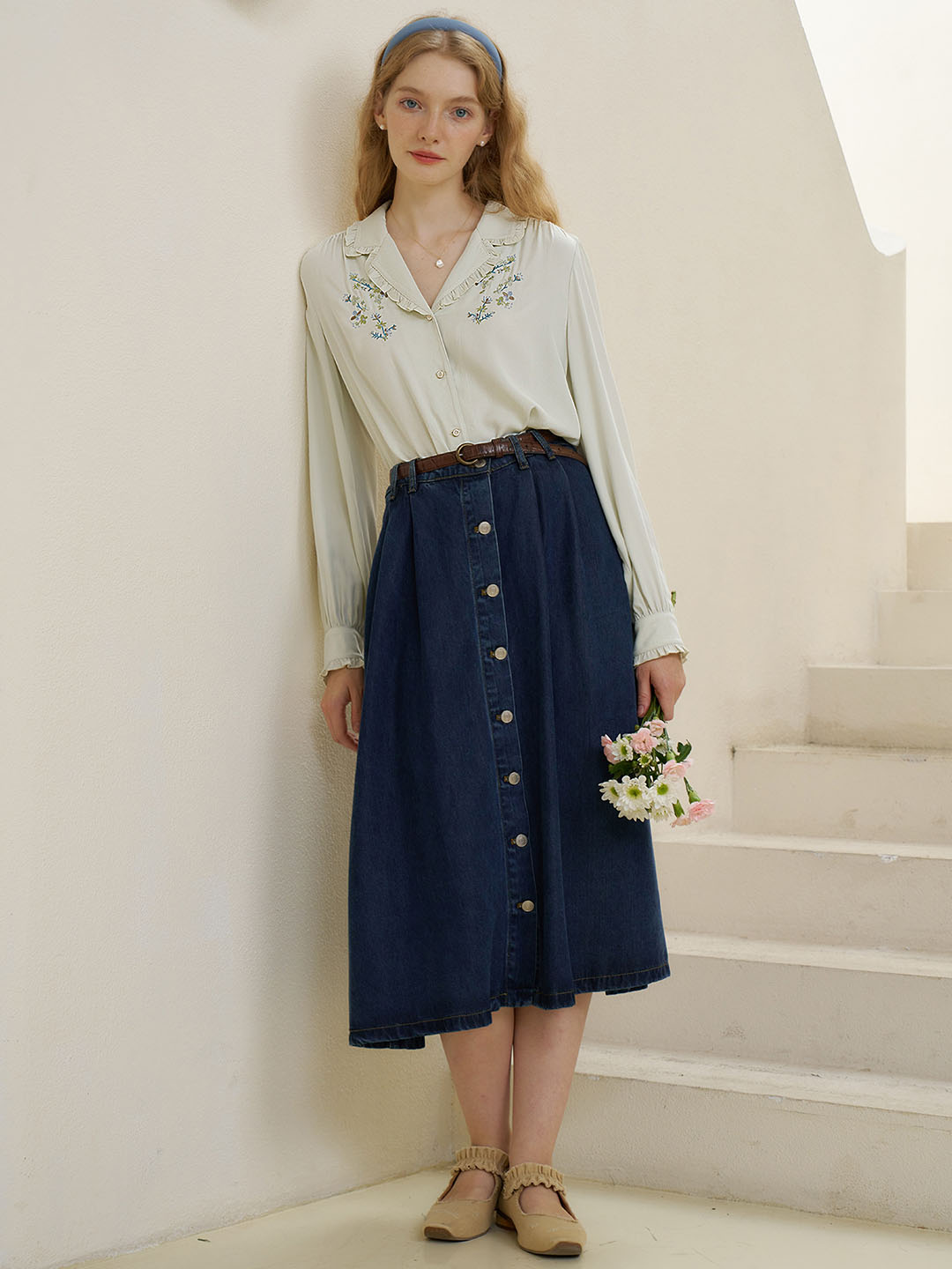 【Final Sale】Convallaria Floral Embroidered Green Puff Top