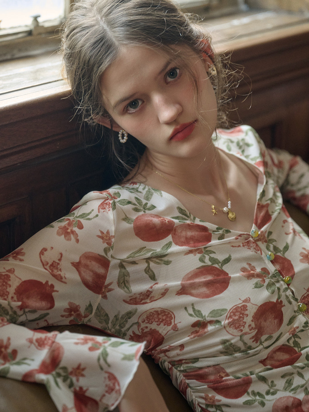 【Final Sale】Juliette V-Neck Guava Pattern Blouse