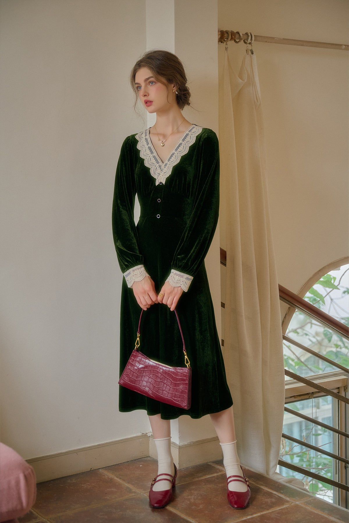 Kristen Elegant V-Neck Contrasting Lace Velvet Dress