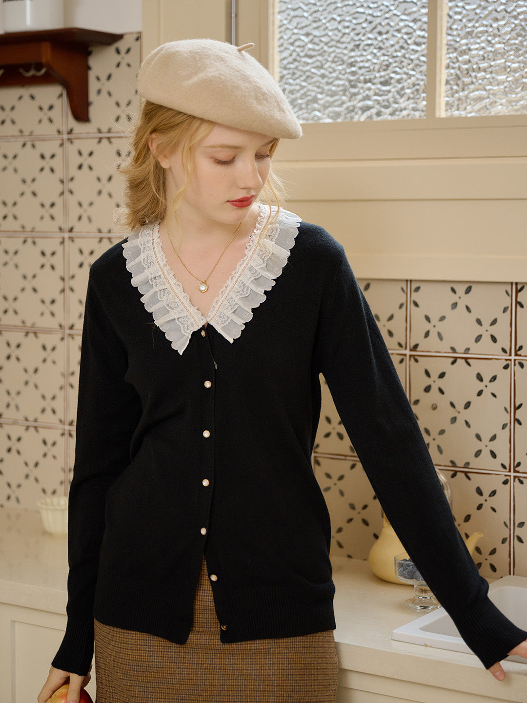 【Final Sale】Luisa Classic Round Neck Embroidery Pleated Top