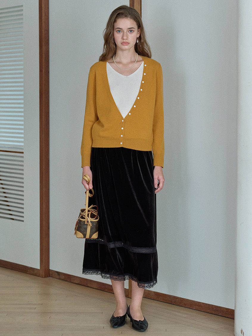 Sariah 100%Wool Pearl Button V-Neck Knit Sweater