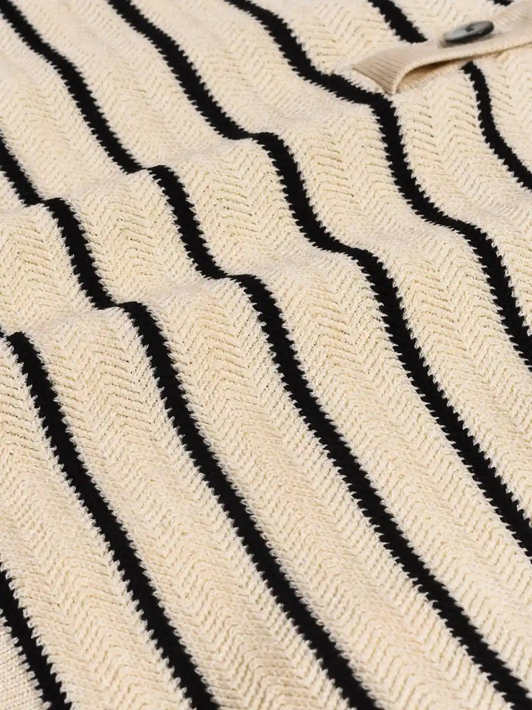 Cadence V-Neck Stripes Blouse