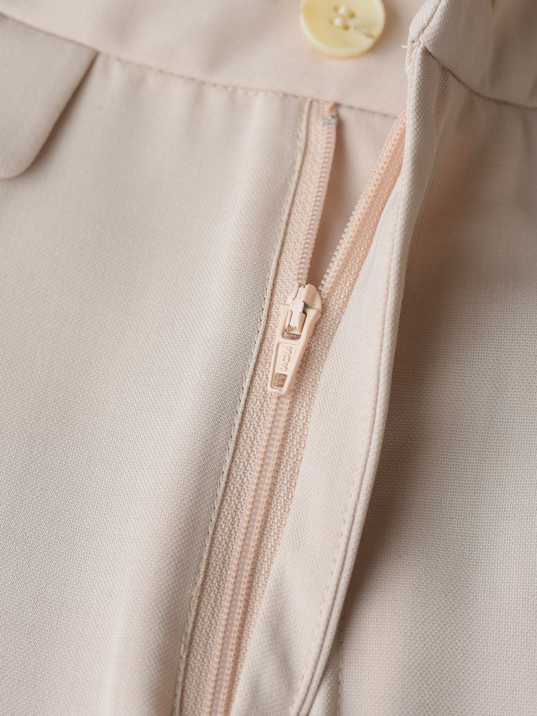 【Pre-order】Kenna Commuter Chiffon Wide Leg Shorts
