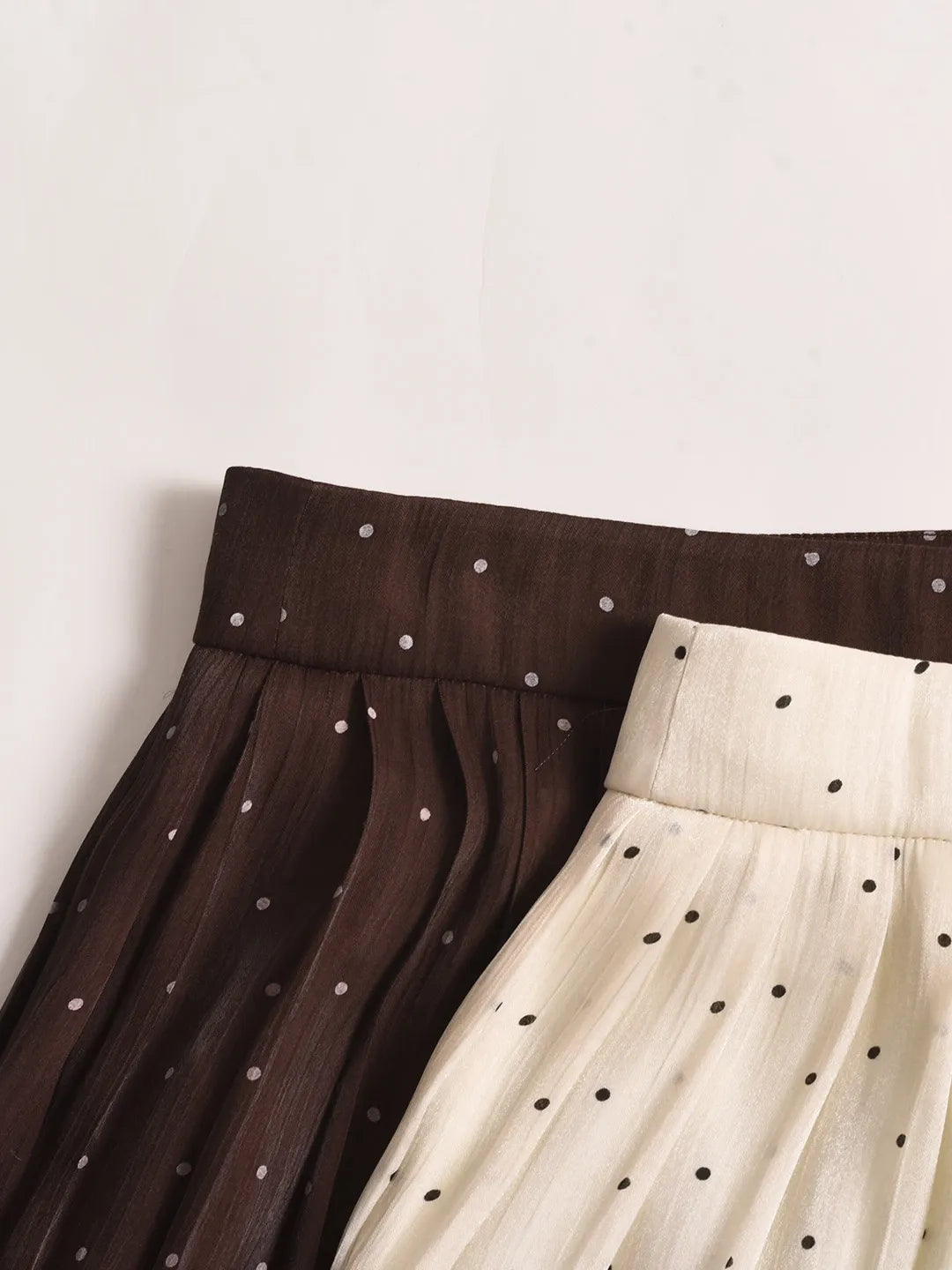 Braelyn Pleated Dots Skirt