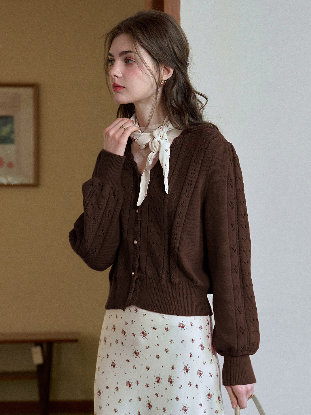 Amira Wave V-neck Cotton Knitted Cardigan