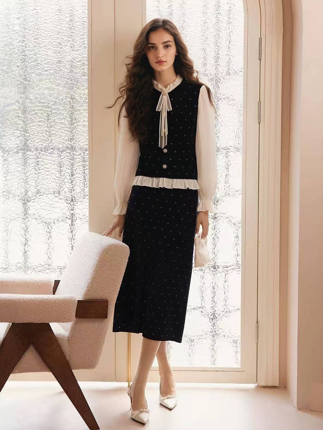 Jessica Round Neck Dots Set