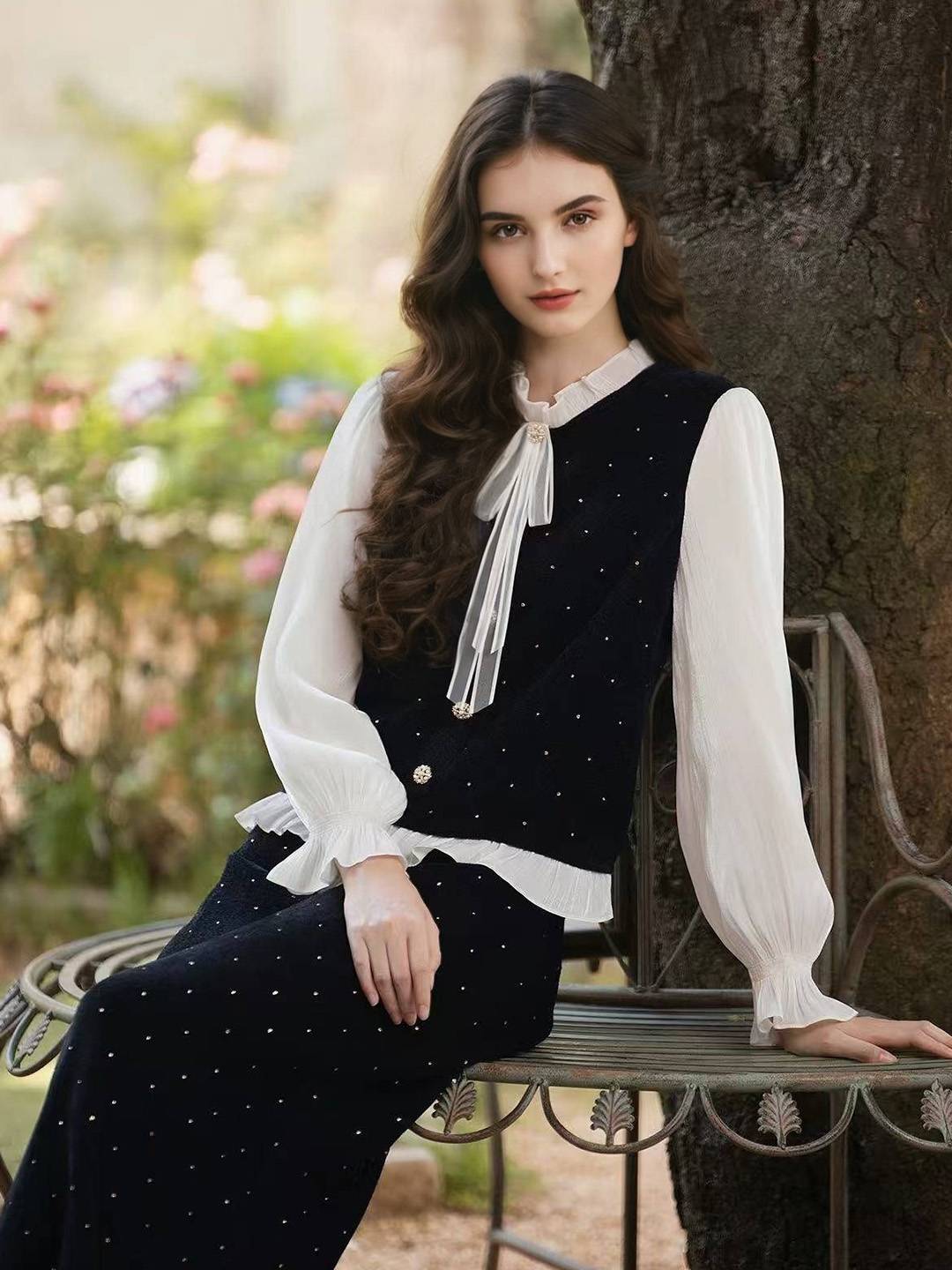 Jessica Round Neck Dots Set