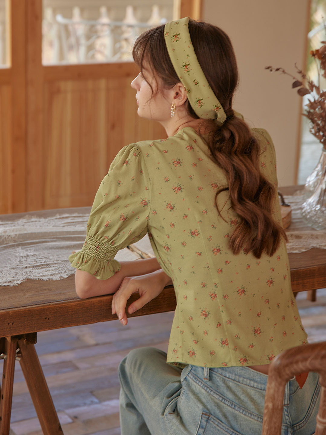 Rosalina Floral Pleated Shirt/Simple Retro/55055