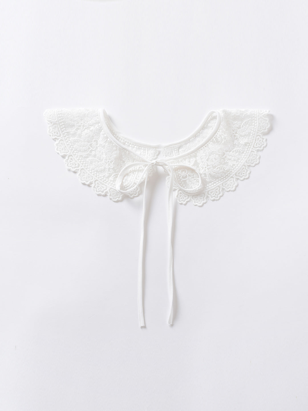Lena Embroidery White Detachable Collar