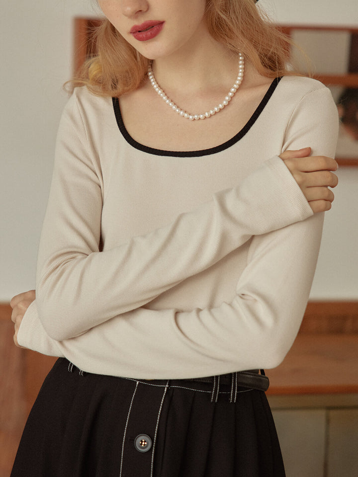 Erica U-neck White Knitted Top/SIMPLERETRO