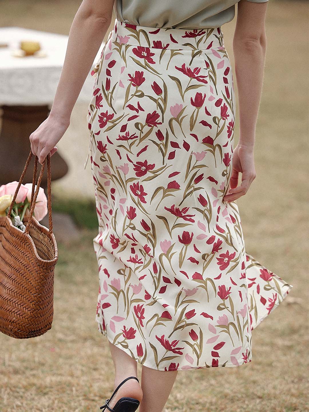 Milan Romantic Tulip print Tea skirt