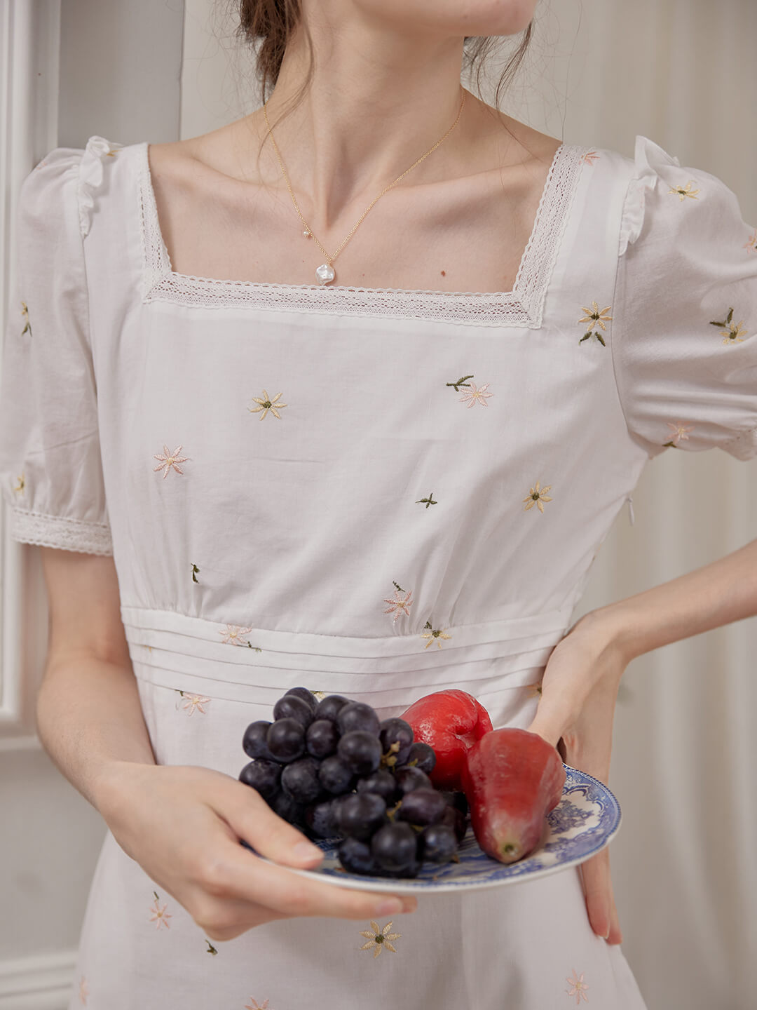 Erin Embroidered White Midi Dress/SIMPLERETRO