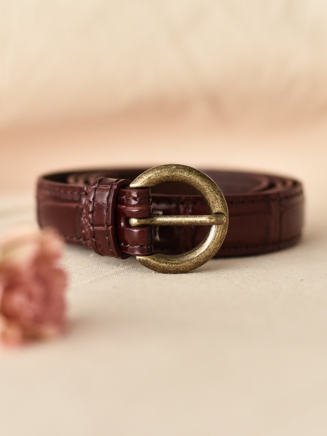 Eva Crocodile Pattern Brownish Red Leather Belt