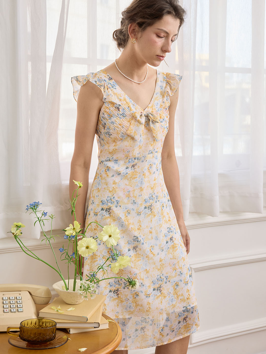 【Final Sale】Ellis Floral Print Ruffle Trim Dress