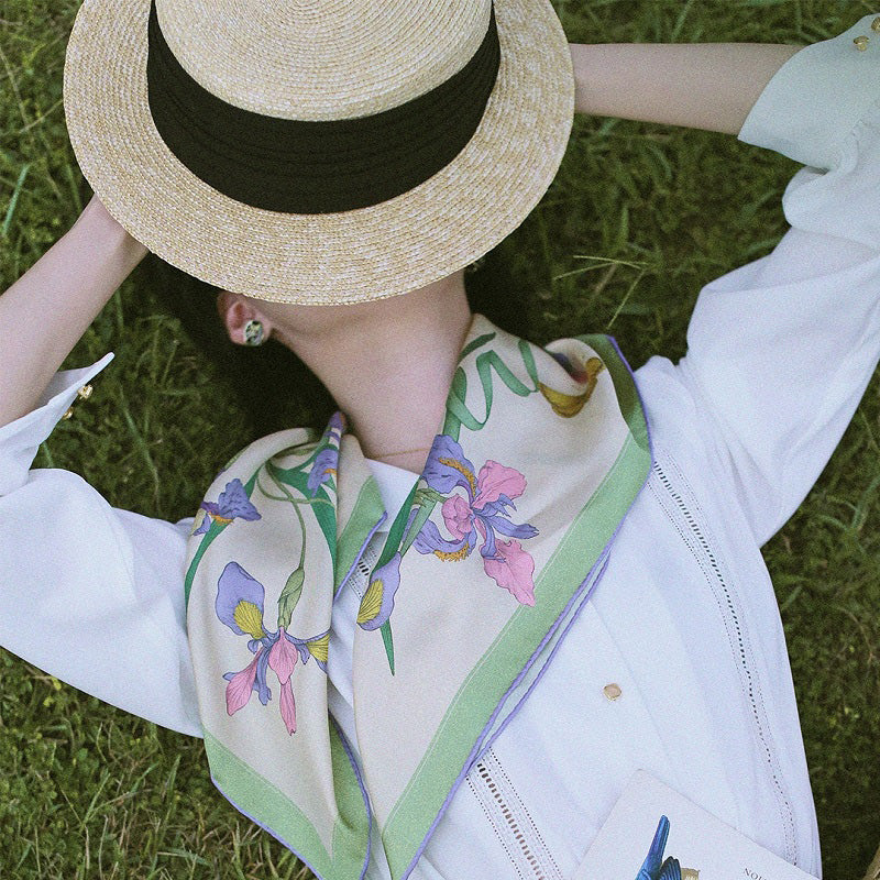 Chowxiaodou 16 Momme Iris Silk Twill Small Square Scarf 65*65