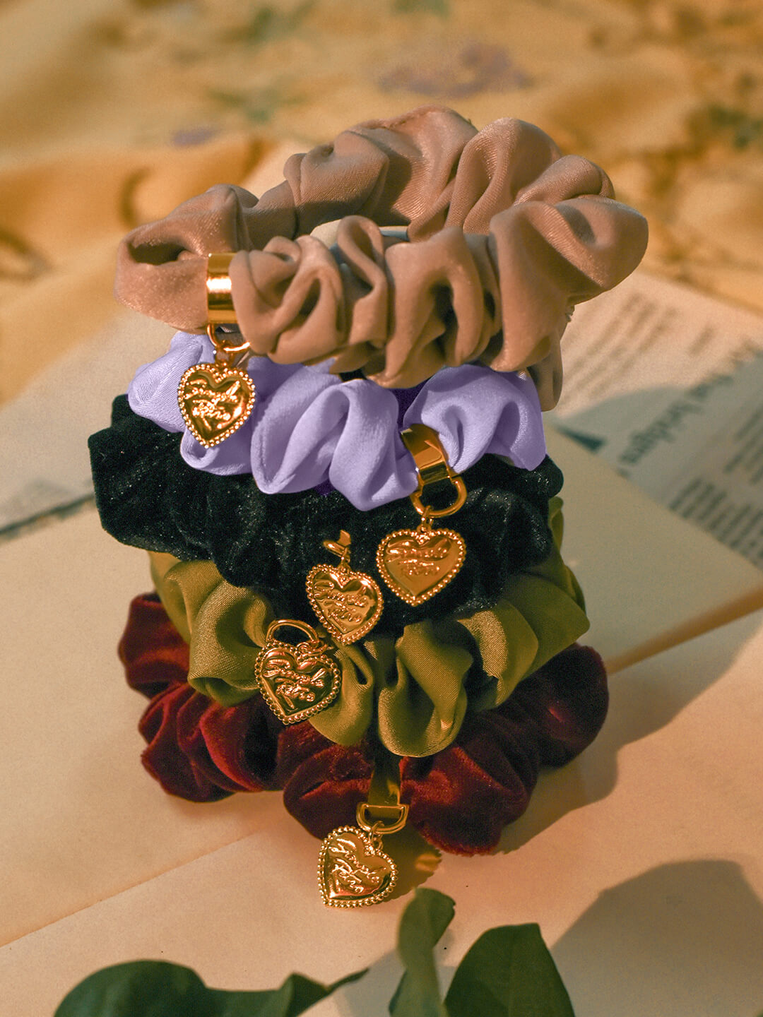 Simple Retro Heart Pendant Scrunchie/Simple Retro/33417