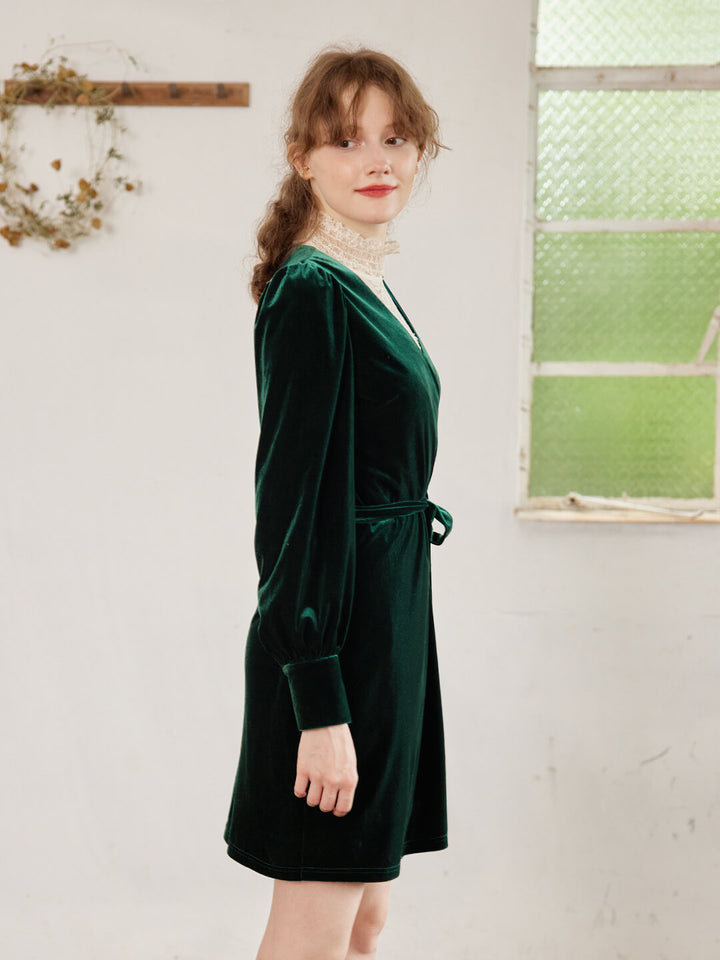 Sofia V-neck Green Velvet Wrap Dress/SIMPLERET