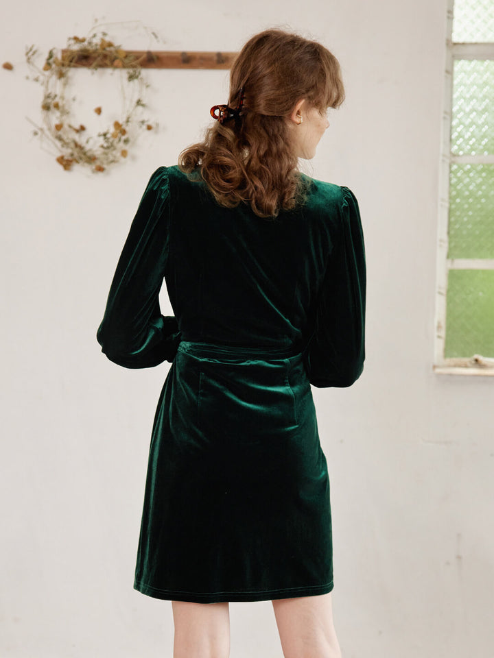 Sofia V-neck Green Velvet Wrap Dress/SIMPLERET