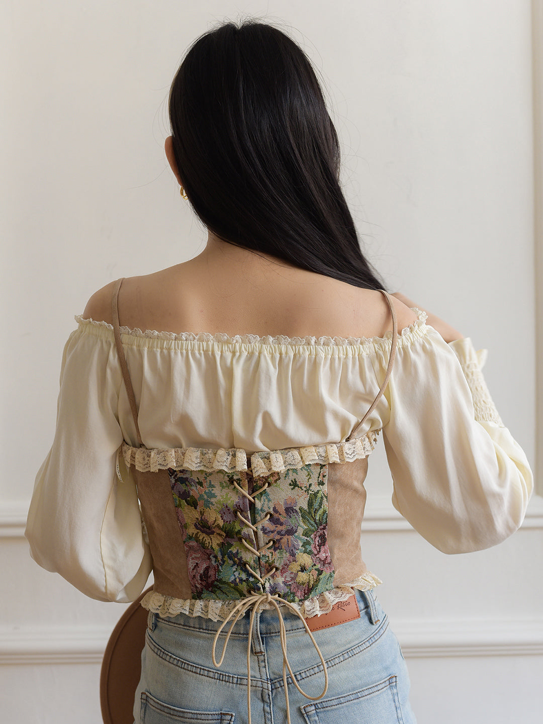 【FINAL SALE】Doreen Vintage One-shoulder Lace Blouse