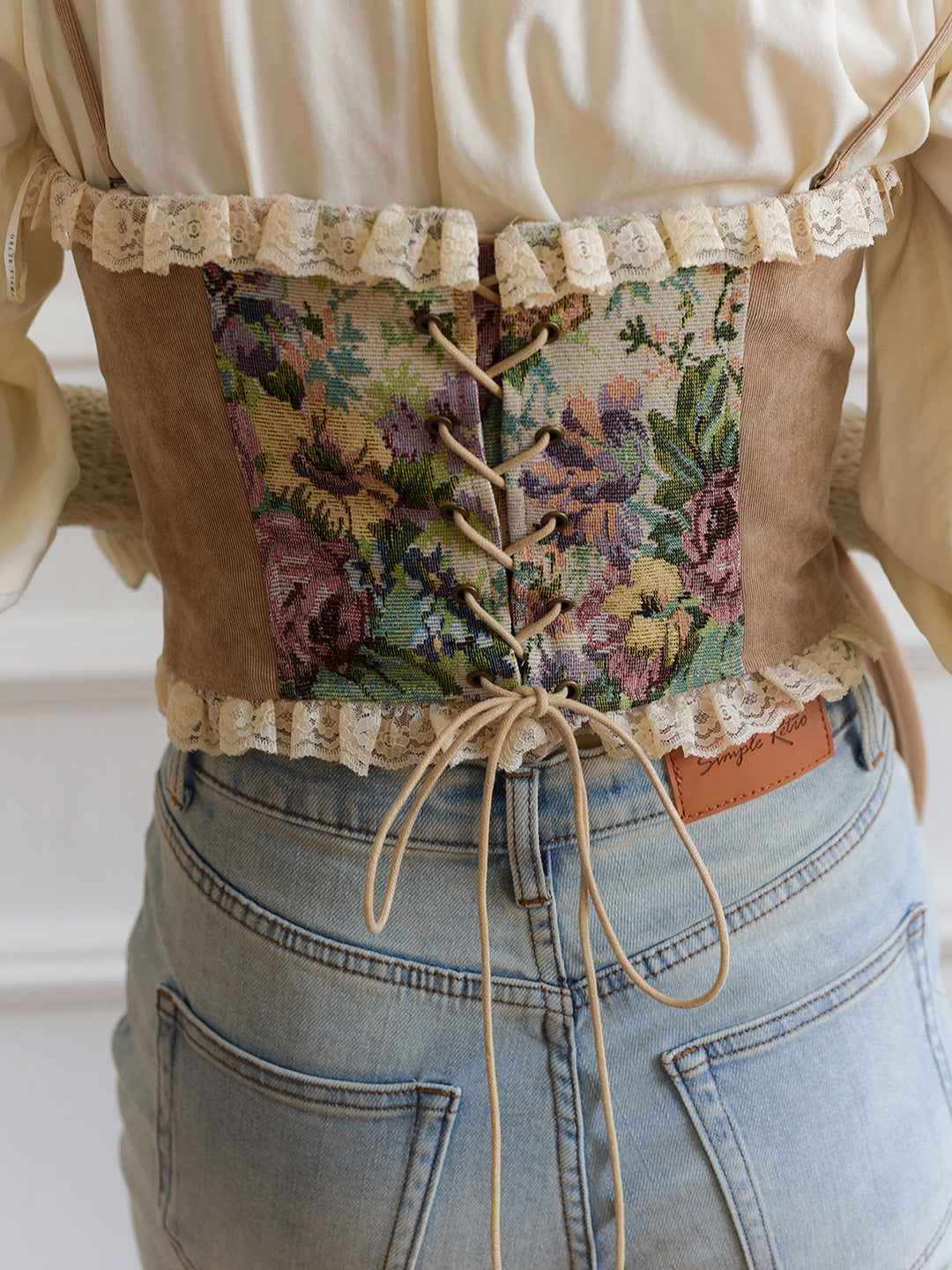 【FINAL SALE】Doreen Vintage One-shoulder Lace Blouse