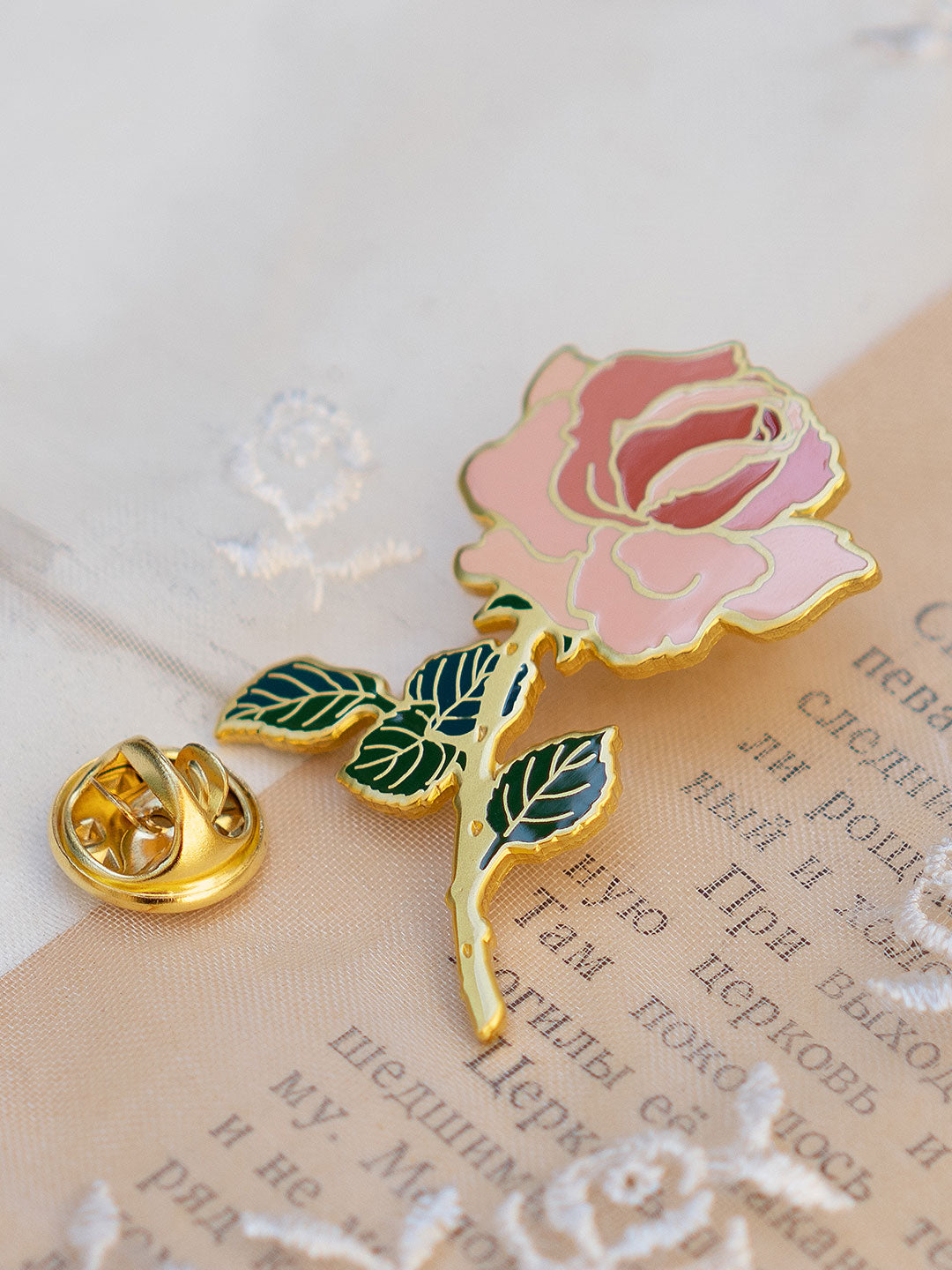 Chowxiaodou Rose Pin