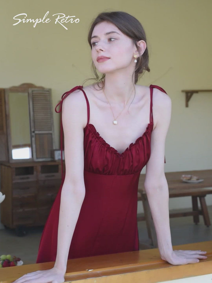 Jennifer Ruffled V-neck Slip Dress/Simple Retro/11335